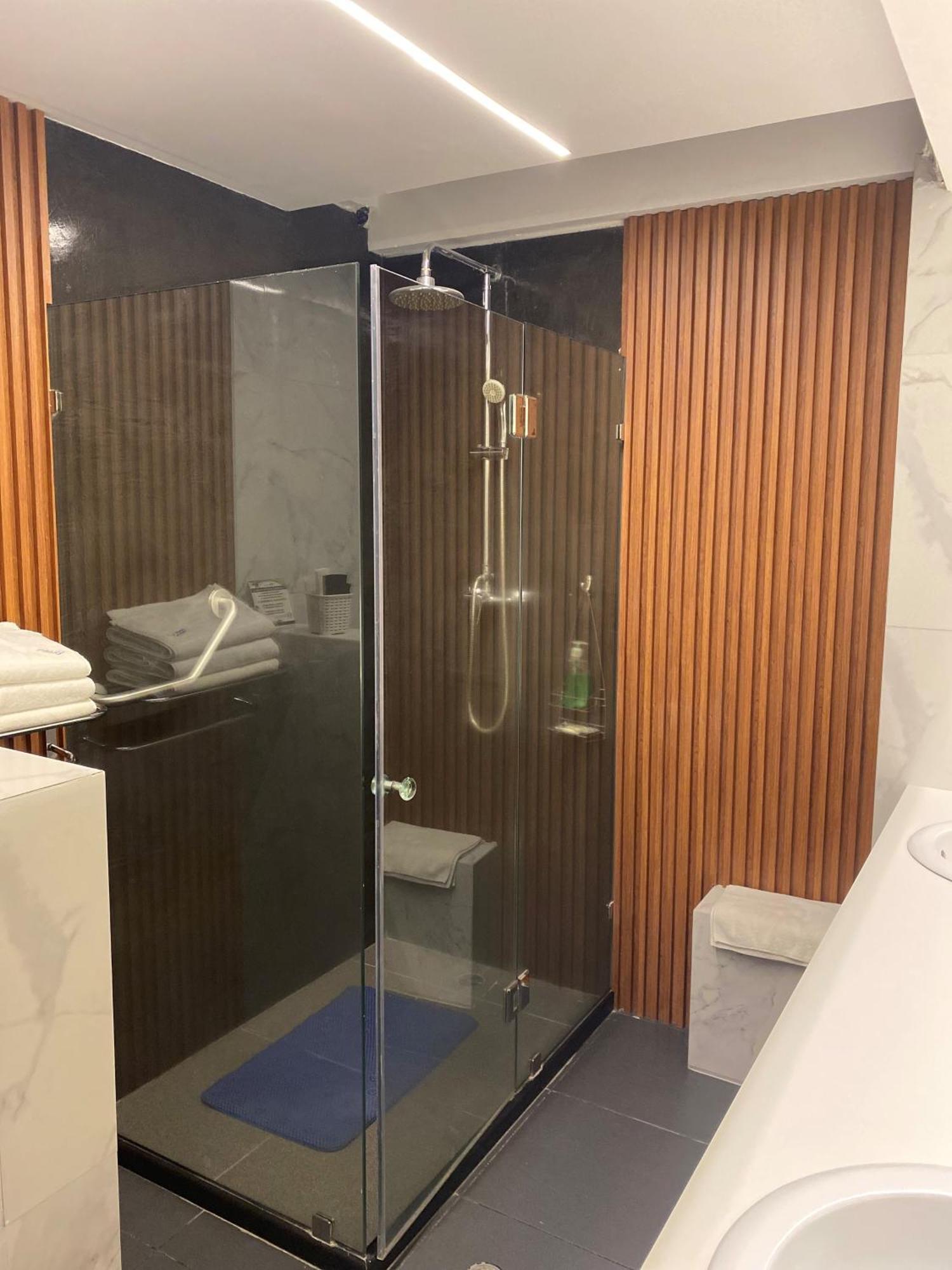 Metropoli 3*